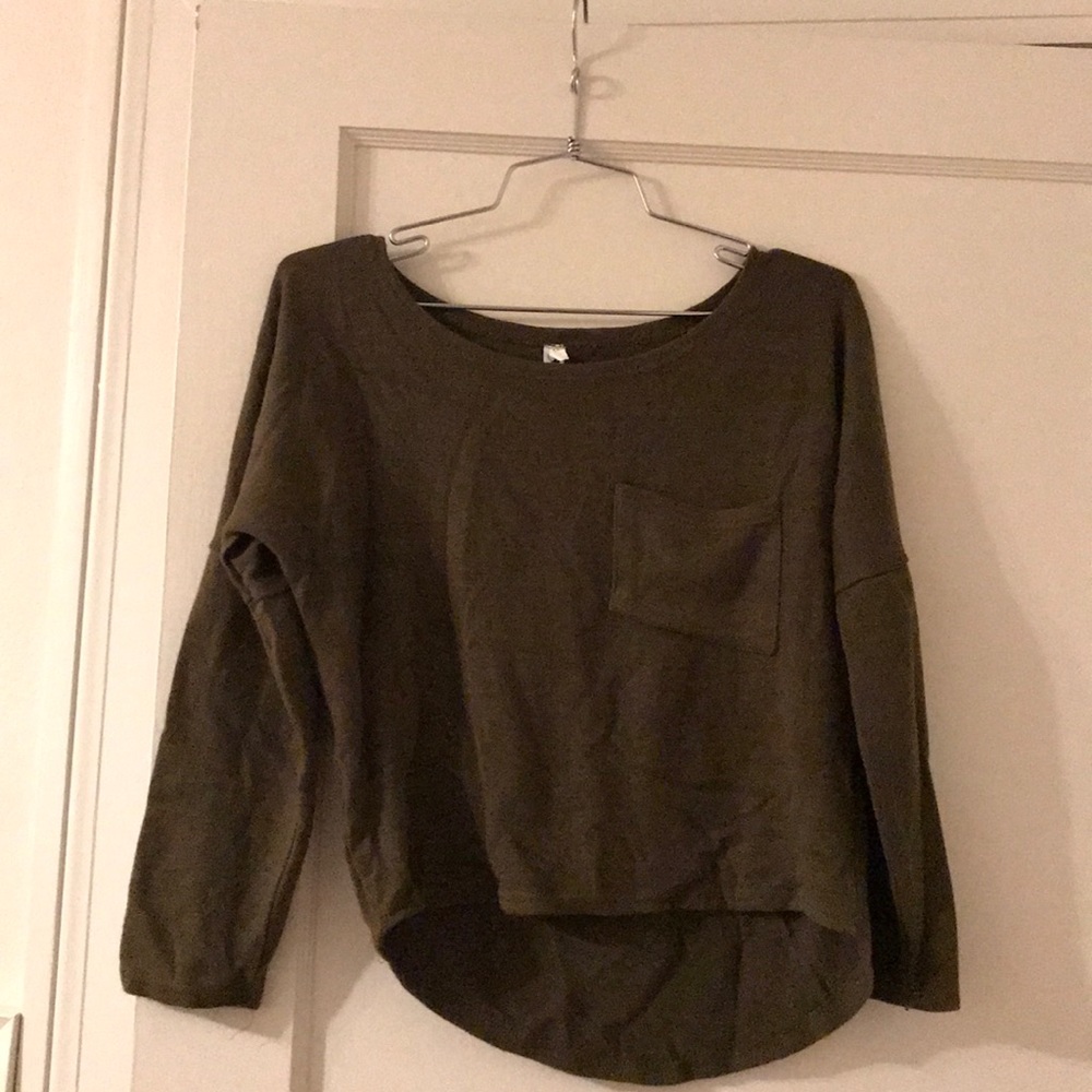 Ace snug pocket sweater in olive green